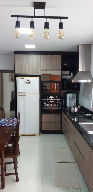 Foto 1 de Casa com 2 Quartos à venda, 143m² em Jardim Santo Andre, Santo André