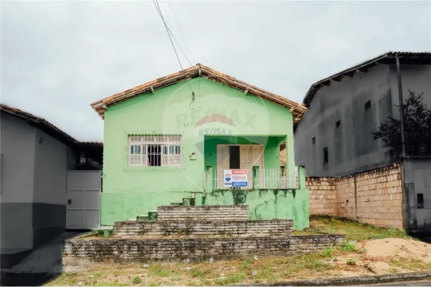 Foto 1 de Casa com 3 Quartos à venda, 161m² em Centro, Itamaraju