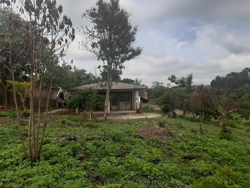 Foto 1 de Fazenda/Sítio com 2 Quartos à venda, 150m² em Brigadeiro Tobias, Sorocaba