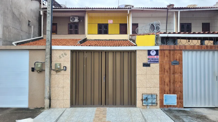 Foto 1 de Casa com 2 Quartos à venda, 65m² em Parque Dois Irmãos, Fortaleza