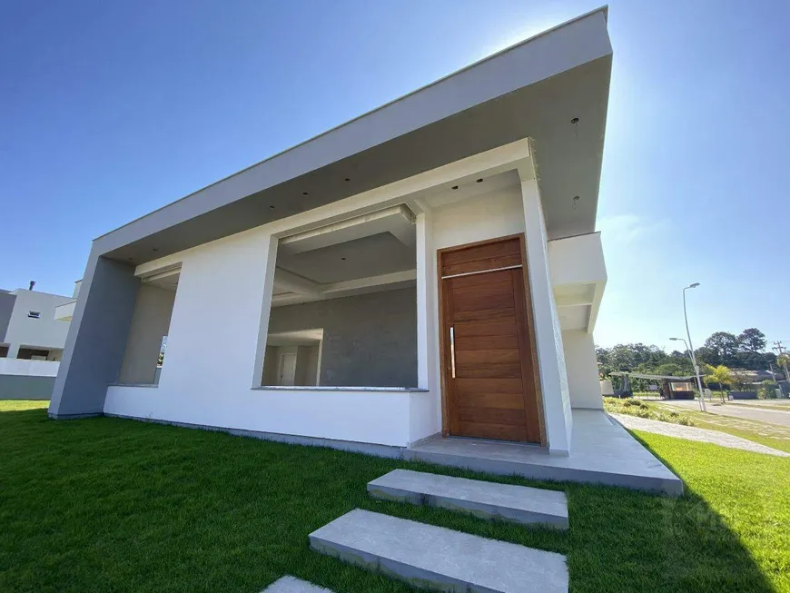 Foto 1 de Casa de Condomínio com 3 Quartos à venda, 270m² em São João do Rio Vermelho, Florianópolis