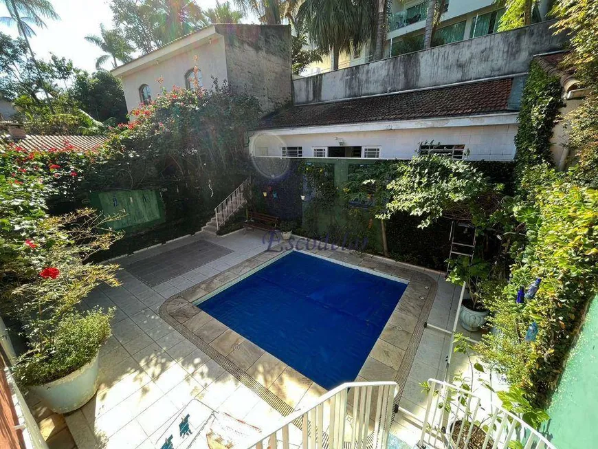 Foto 1 de Sobrado com 3 Quartos à venda, 300m² em Vila Albertina, São Paulo