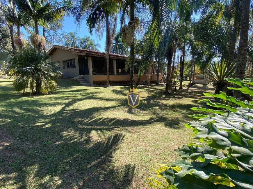 Foto 1 de Casa com 3 Quartos à venda, 400m² em Jardim Santo Antonio, Atibaia