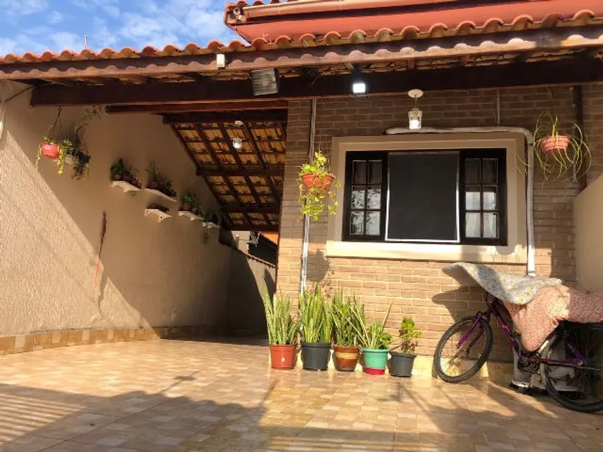 Foto 1 de Sobrado com 3 Quartos à venda, 139m² em Bopiranga, Itanhaém