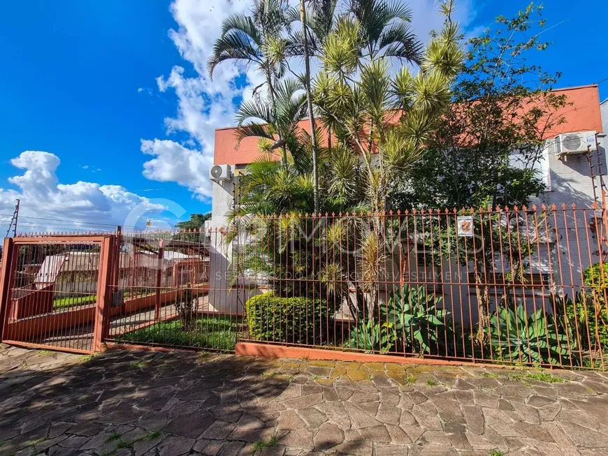 Foto 1 de Apartamento com 1 Quarto à venda, 43m² em Jardim Floresta, Porto Alegre