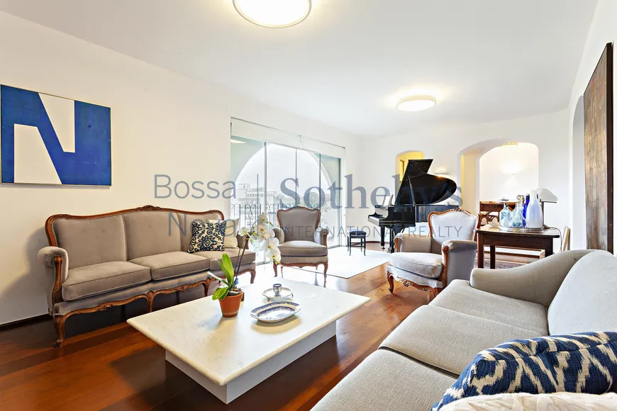 Foto 1 de Apartamento com 3 Quartos à venda, 200m² em Alto Da Boa Vista, São Paulo