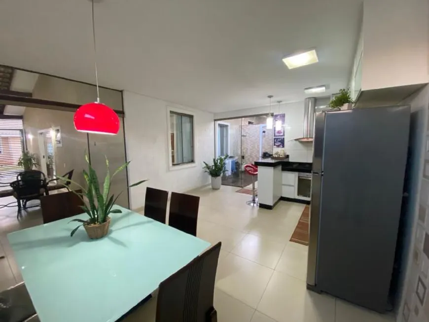 Foto 1 de Casa de Condomínio com 3 Quartos à venda, 180m² em Capuava, Goiânia