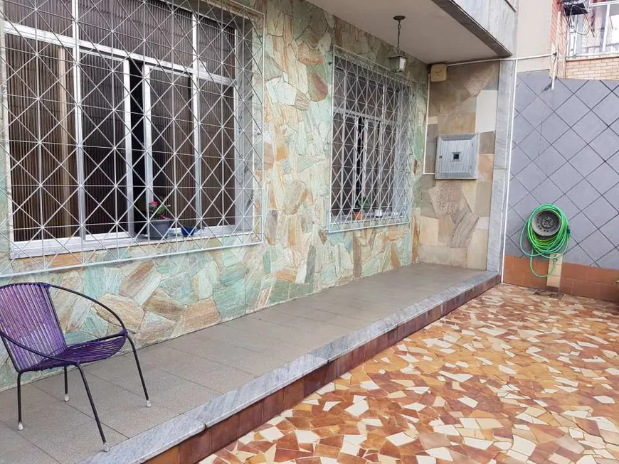 Foto 1 de Casa com 4 Quartos à venda, 450m² em Bangu, Rio de Janeiro