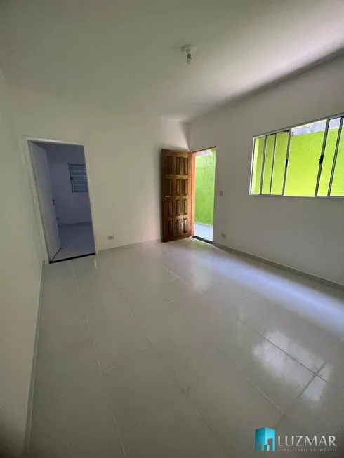 Foto 1 de Casa com 6 Quartos à venda, 125m² em Jardim Piraçuama, São Paulo