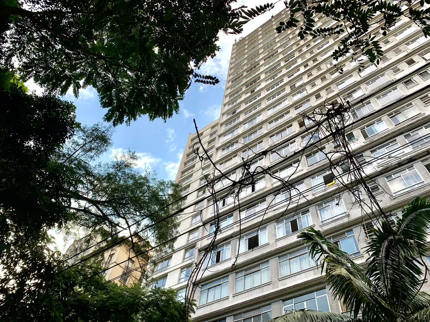 Foto 1 de Apartamento com 3 Quartos à venda, 210m² em Bela Vista, São Paulo