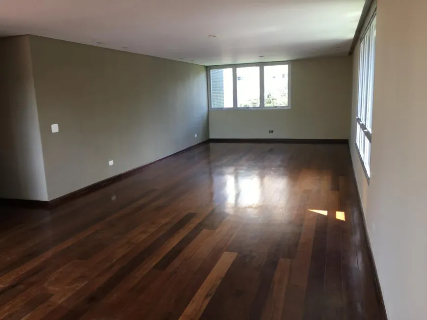 Foto 1 de Apartamento com 4 Quartos à venda, 320m² em Juvevê, Curitiba