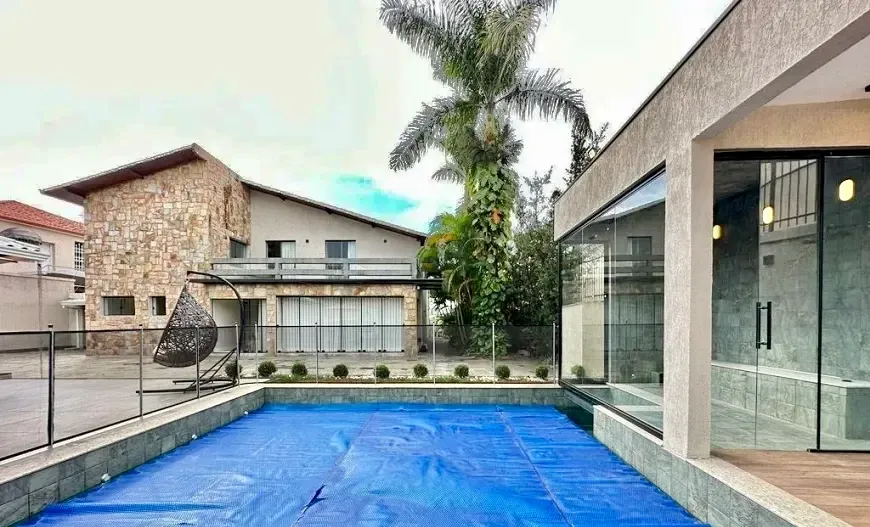 Foto 1 de Casa com 4 Quartos à venda, 623m² em Santa Amélia, Belo Horizonte
