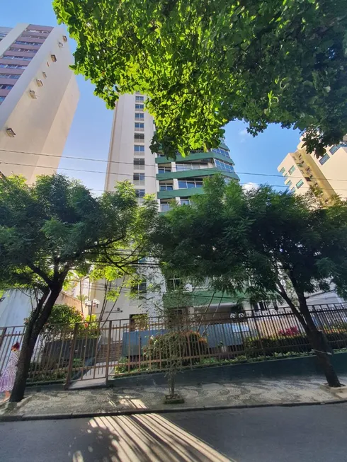 Foto 1 de Apartamento com 3 Quartos à venda, 260m² em Graça, Salvador