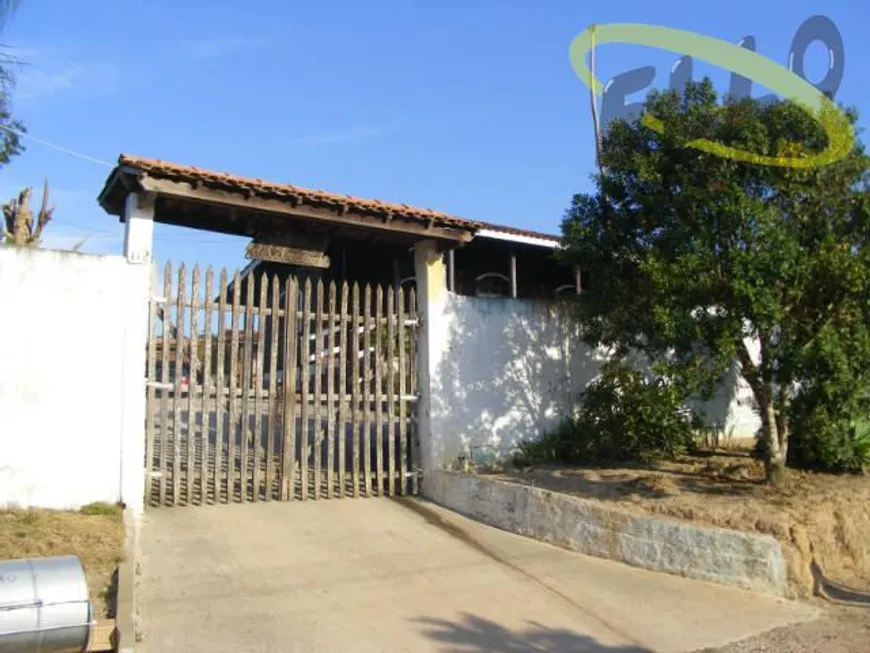 Foto 1 de Fazenda/Sítio com 3 Quartos à venda, 480m² em Jardim Nossa Senhora das Graças, Cotia