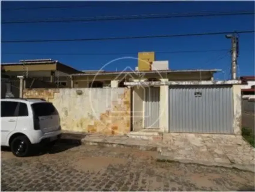 Foto 1 de Casa com 5 Quartos à venda, 265m² em Lagoa Nova, Natal