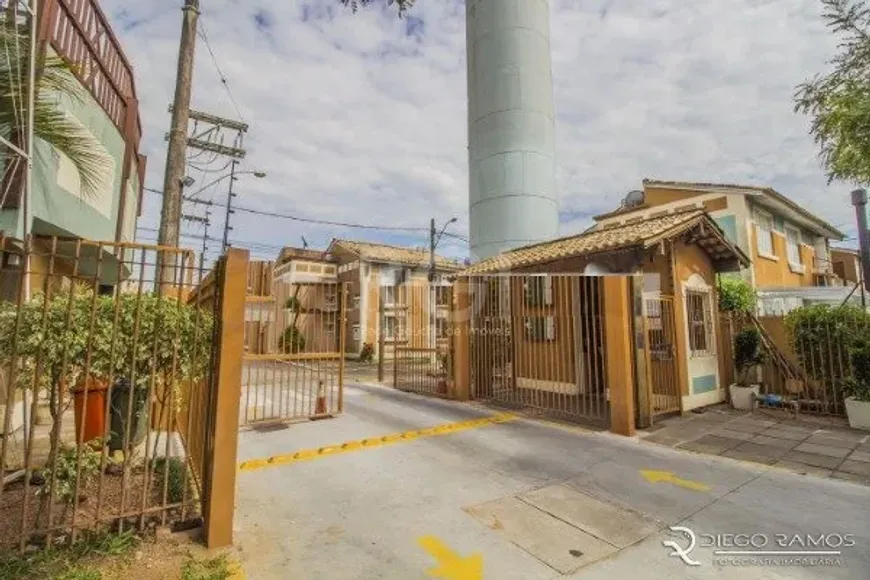 Foto 1 de Casa de Condomínio com 3 Quartos à venda, 83m² em Jardim Itú Sabará, Porto Alegre