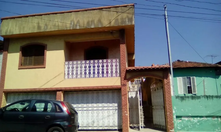 Foto 1 de Casa com 2 Quartos à venda, 200m² em São Mateus, São Paulo