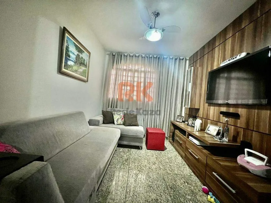 Foto 1 de Casa com 3 Quartos à venda, 220m² em Alípio de Melo, Belo Horizonte