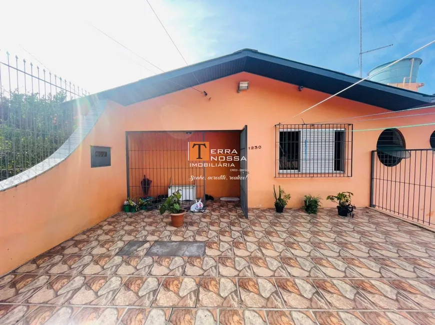 Foto 1 de Casa com 6 Quartos à venda, 200m² em Panazzolo, Caxias do Sul