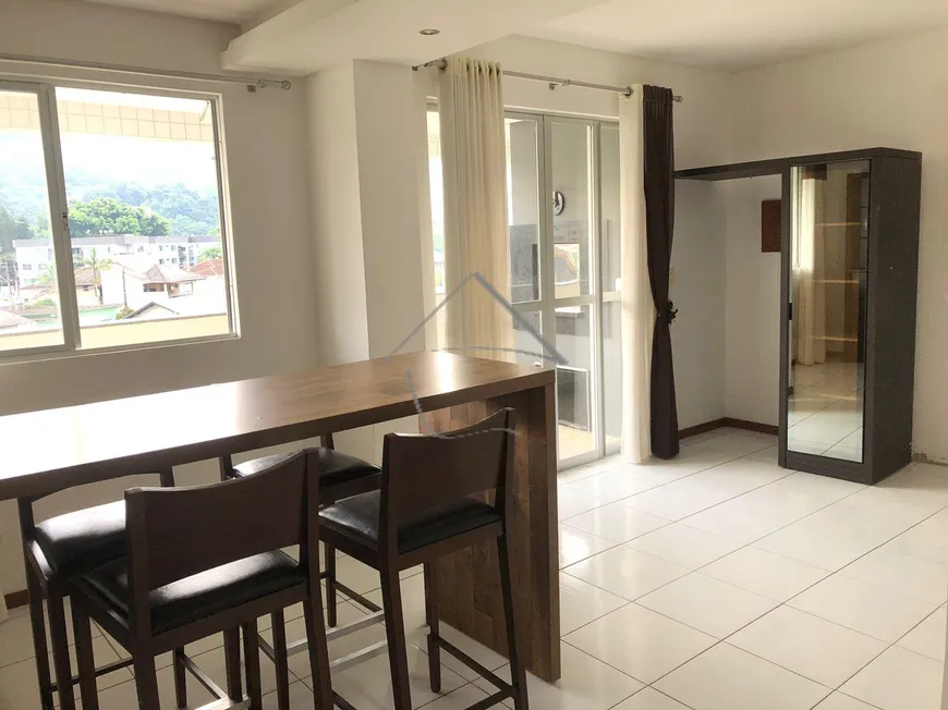 Foto 1 de Apartamento com 2 Quartos para alugar, 70m² em Centro, Jaraguá do Sul