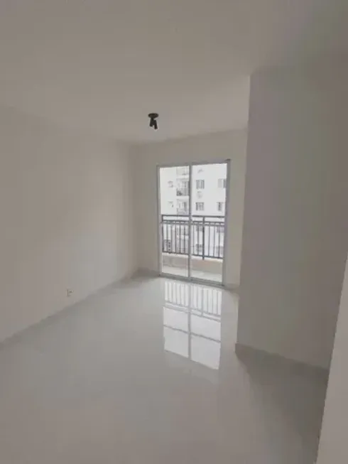 Foto 1 de Apartamento com 2 Quartos à venda, 45m² em Taquara, Rio de Janeiro