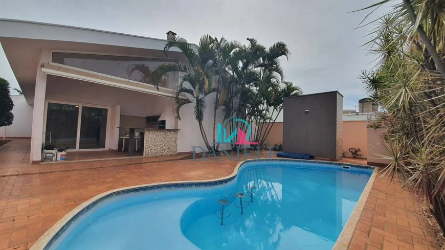 Foto 1 de Casa de Condomínio com 3 Quartos à venda, 244m² em Residencial Damha, Araraquara