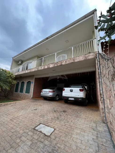 Foto 1 de Casa com 4 Quartos à venda, 435m² em Parque São Quirino, Campinas