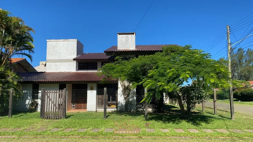 Foto 1 de Casa com 3 Quartos à venda, 10m² em Praia Grande, Torres