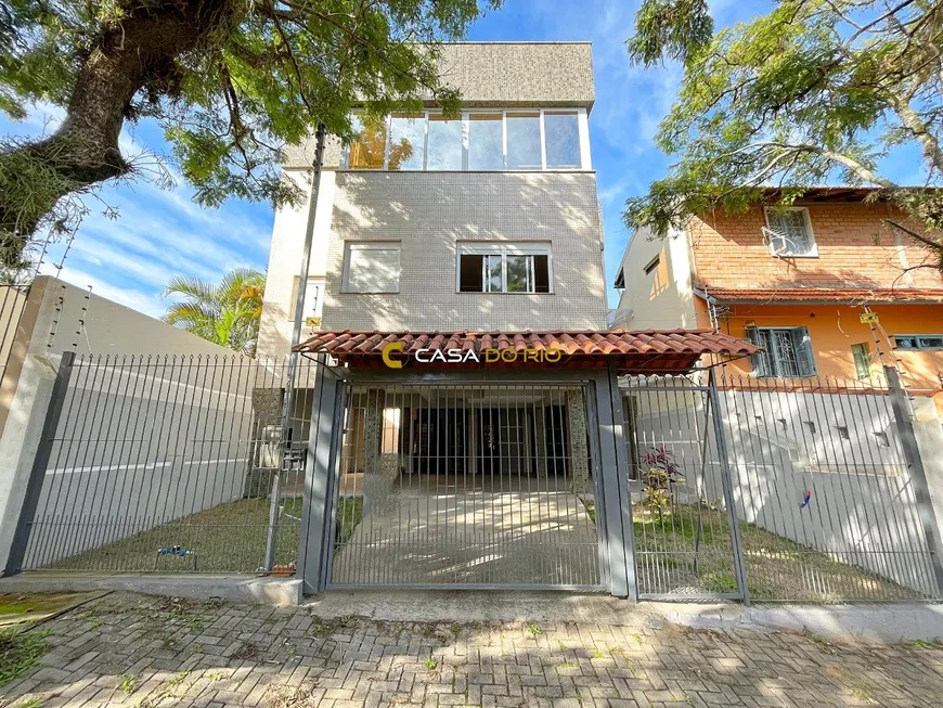 Foto 1 de Casa com 3 Quartos à venda, 180m² em Tristeza, Porto Alegre