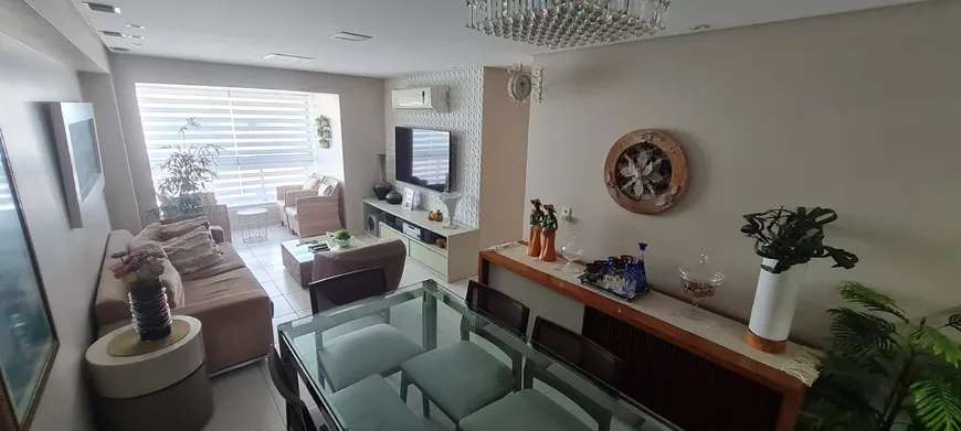 Foto 1 de Apartamento com 3 Quartos à venda, 87m² em Madalena, Recife