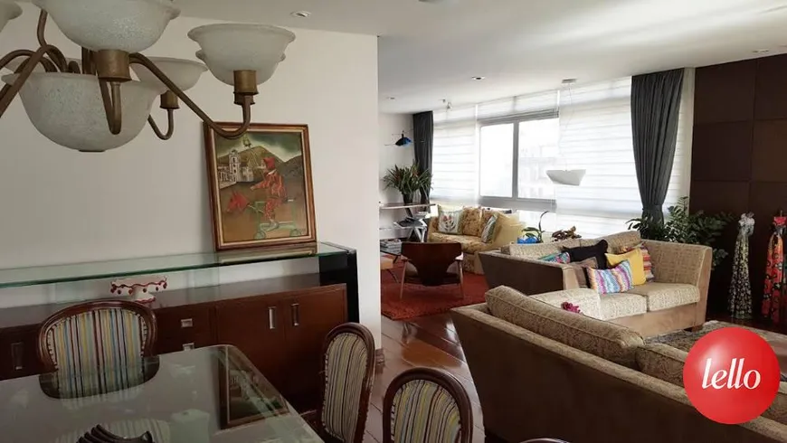 Foto 1 de Apartamento com 3 Quartos para alugar, 224m² em Jardins, São Paulo