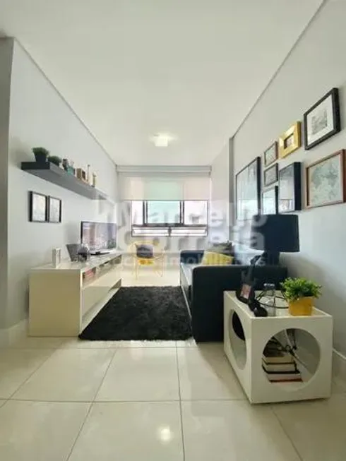 Foto 1 de Apartamento com 3 Quartos à venda, 63m² em Boa Viagem, Recife