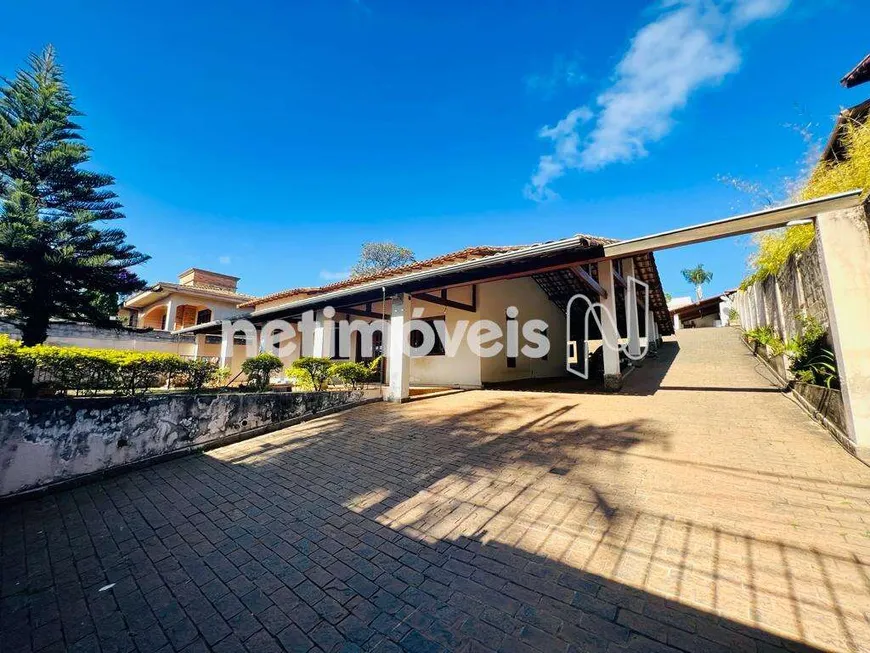 Foto 1 de Casa com 3 Quartos à venda, 494m² em Garças, Belo Horizonte