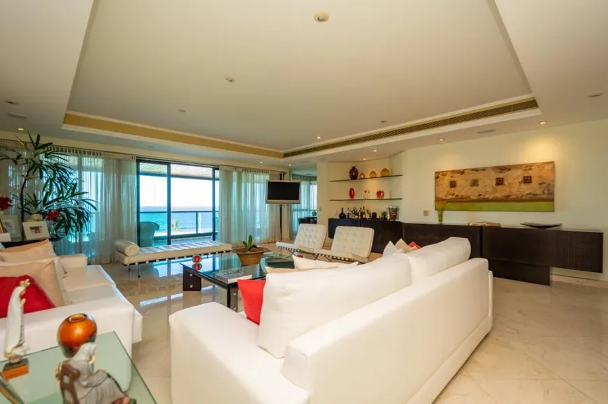 Foto 1 de Apartamento com 5 Quartos para alugar, 310m² em Barra da Tijuca, Rio de Janeiro