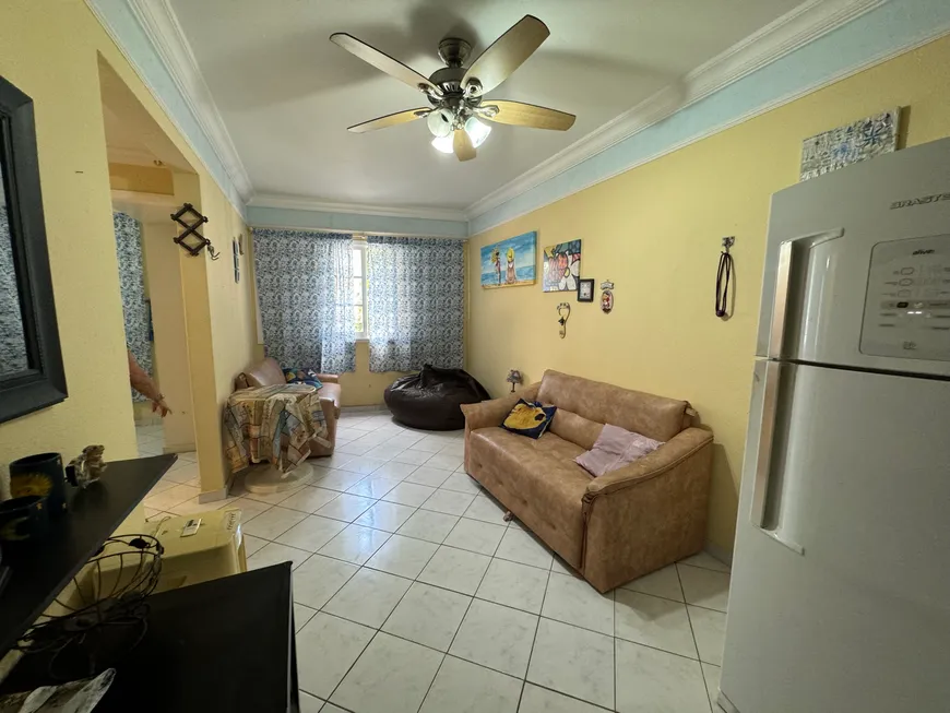 Foto 1 de Apartamento com 3 Quartos à venda, 96m² em Jardim Las Palmas, Guarujá