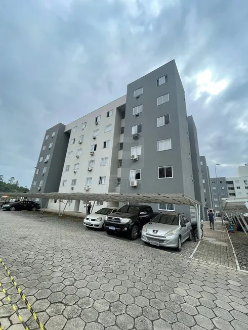 Foto 1 de Apartamento com 2 Quartos à venda, 59m² em Gaspar Grande, Gaspar
