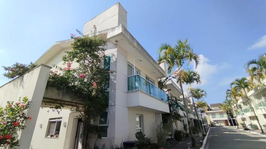 Foto 1 de Casa de Condomínio com 6 Quartos à venda, 220m² em Recreio Dos Bandeirantes, Rio de Janeiro