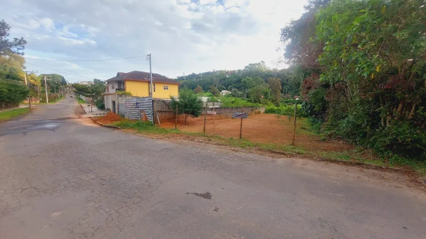 Foto 1 de Lote/Terreno à venda, 500m² em Novo Horizonte, Juiz de Fora