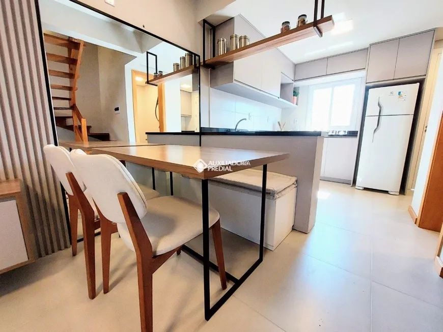 Foto 1 de Apartamento com 2 Quartos à venda, 60m² em Aberta dos Morros, Porto Alegre