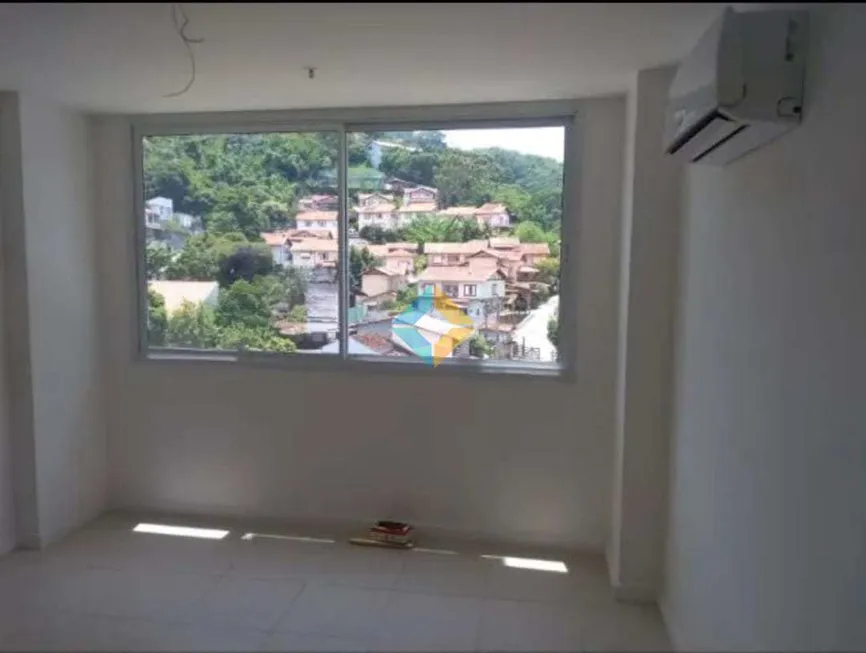 Foto 1 de Sala Comercial à venda, 25m² em Santa Rosa, Niterói