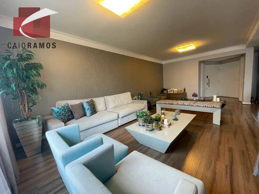 Foto 1 de Apartamento com 4 Quartos à venda, 226m² em Centro, Florianópolis