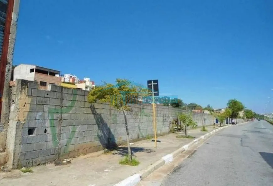 Foto 1 de Lote/Terreno à venda, 3977m² em Vila Curuçá, São Paulo