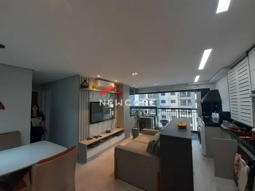 Foto 1 de Apartamento com 2 Quartos à venda, 62m² em Continental, Osasco