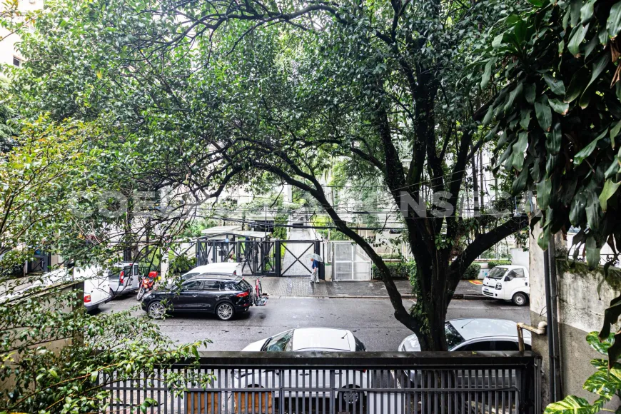 Foto 1 de Casa com 3 Quartos à venda, 248m² em Jardim Paulista, São Paulo