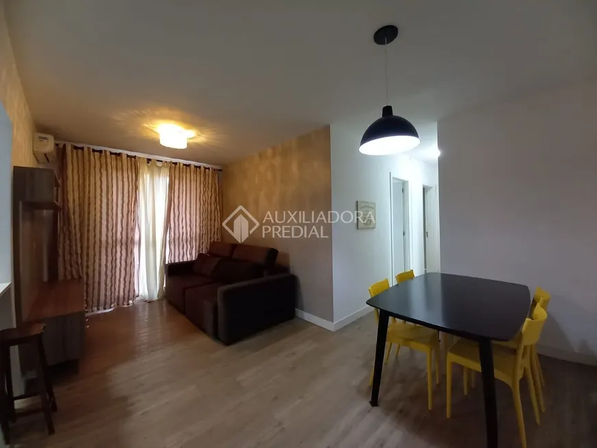 Foto 1 de Apartamento com 3 Quartos à venda, 72m² em Jardim Itú Sabará, Porto Alegre