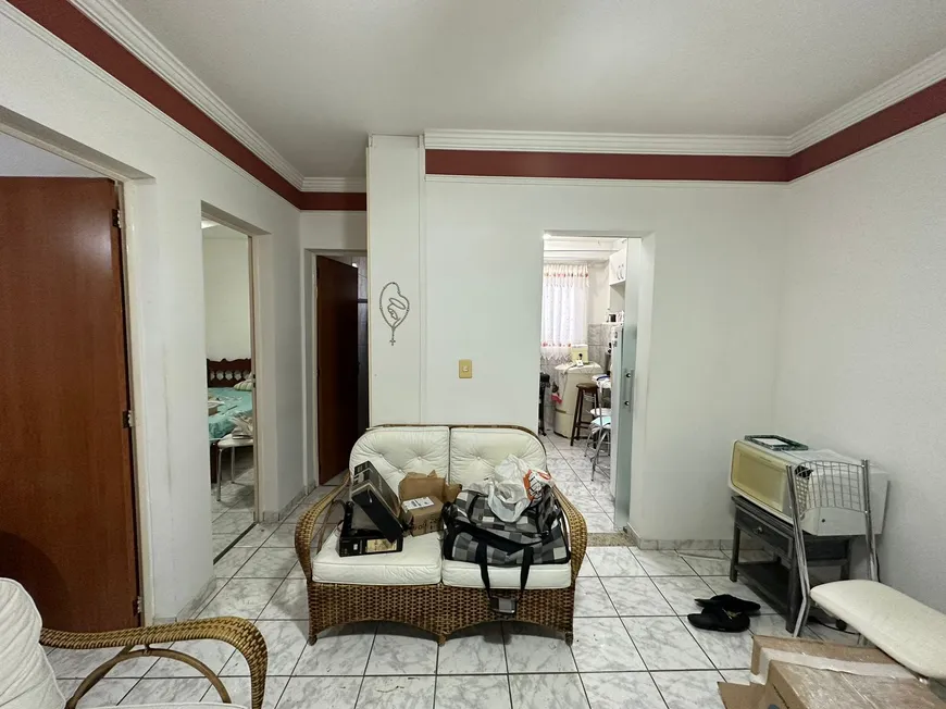 Foto 1 de Apartamento com 2 Quartos à venda, 40m² em Floresta, Governador Valadares