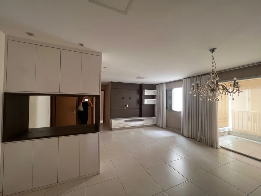 Foto 1 de Apartamento com 3 Quartos à venda, 108m² em Jardim Goiás, Goiânia