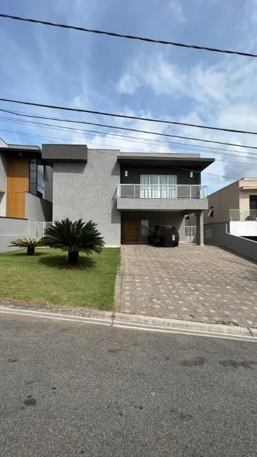 Foto 1 de Casa de Condomínio com 5 Quartos para venda ou aluguel, 350m² em Jardim do Golf I, Jandira