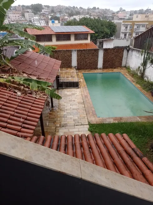 Foto 1 de Casa com 5 Quartos à venda, 300m² em Ilha do Governador, Rio de Janeiro