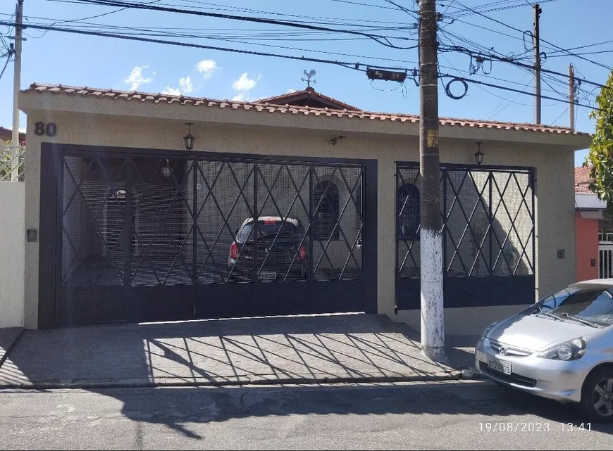 Foto 1 de Casa com 3 Quartos para venda ou aluguel, 250m² em Jardim Luanda, São Paulo